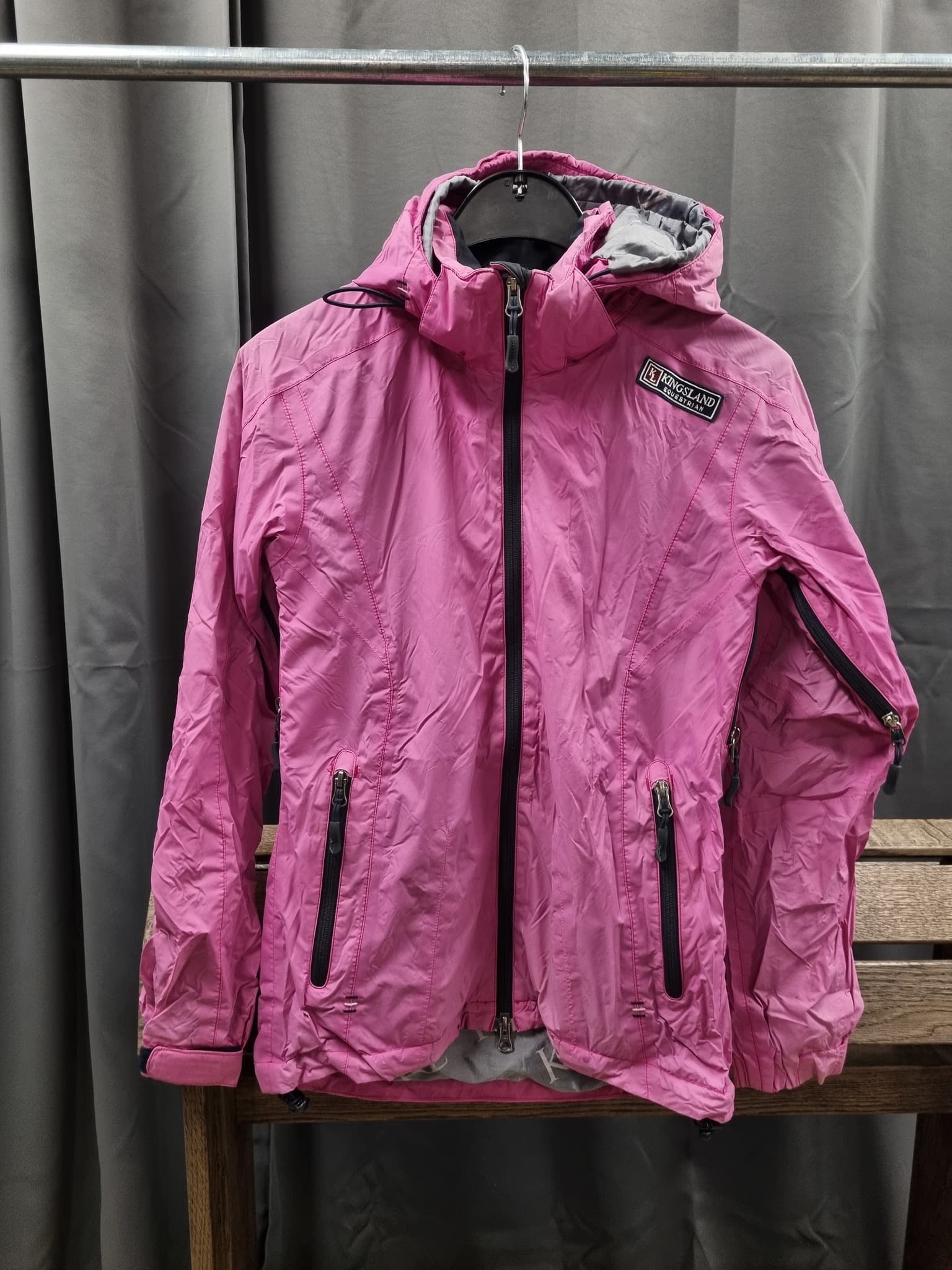 Jacka, XXS, Kingsland