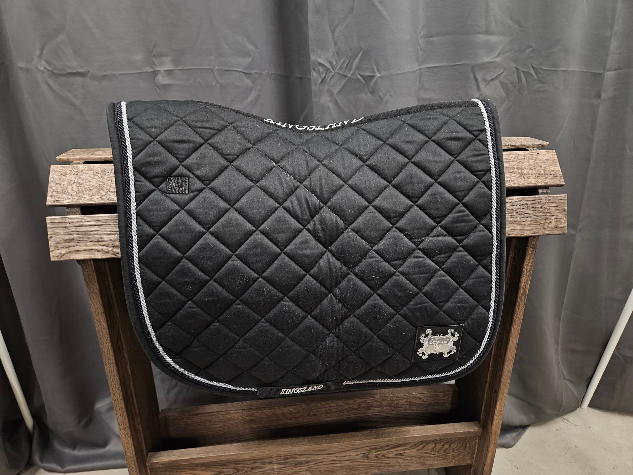 Schabrak, full, Kingsland