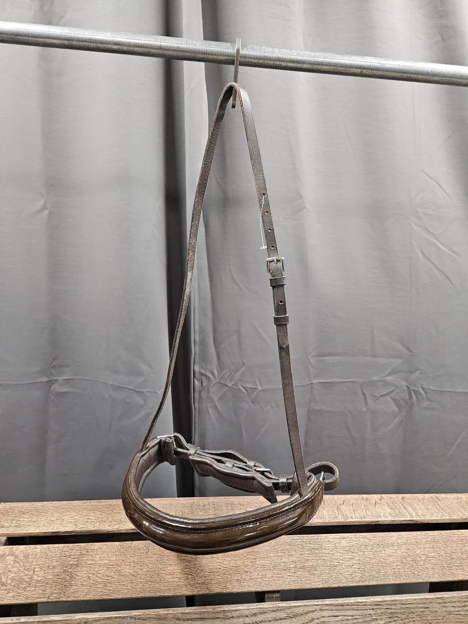 Kandarnosgrimma, full