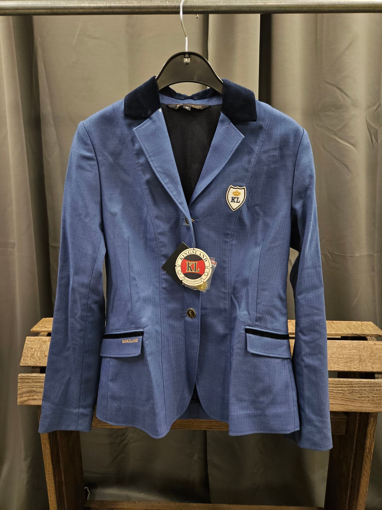 Kavaj, 38, Kingsland