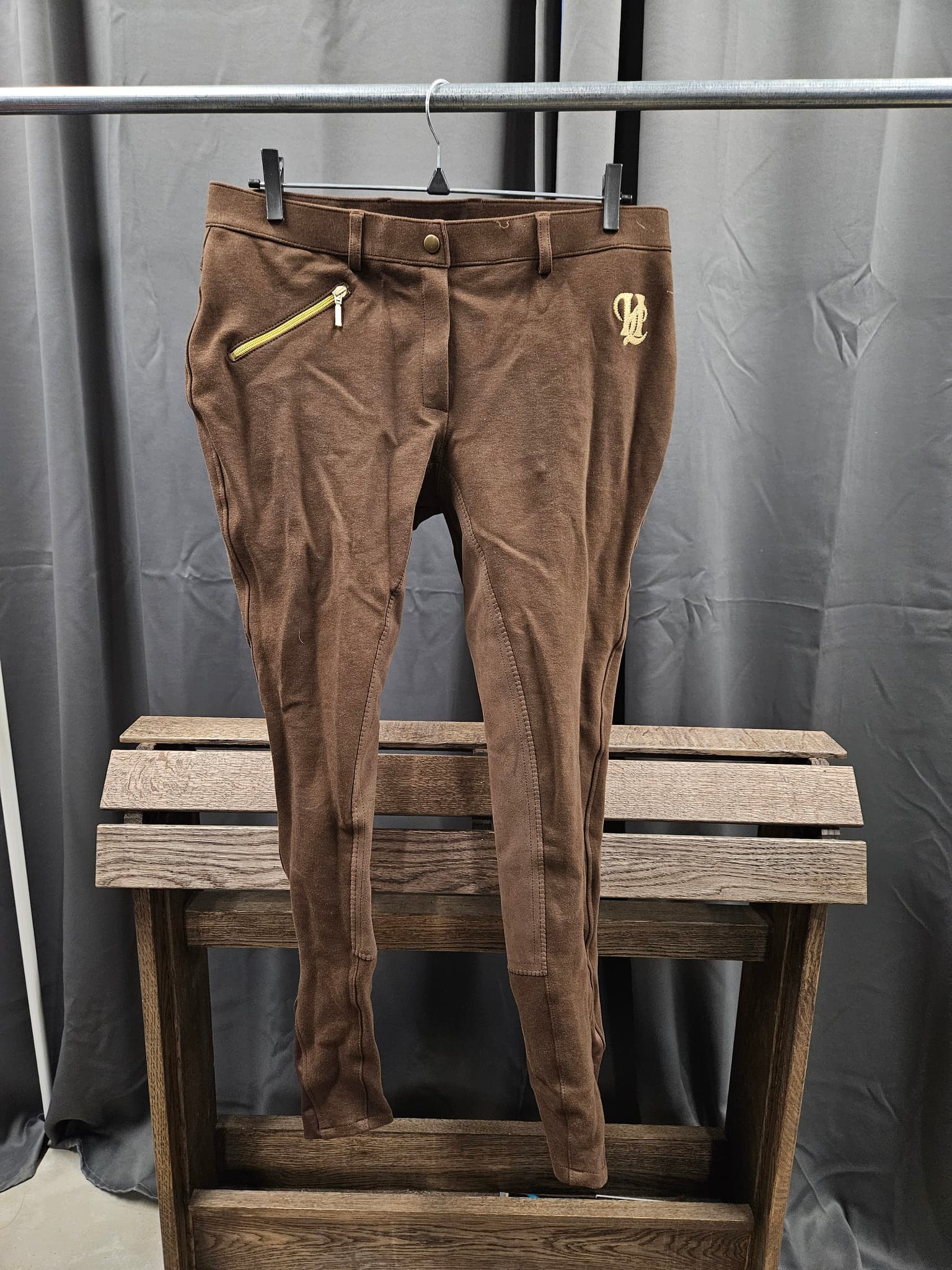 Ridbyxa, 46, Horse Life