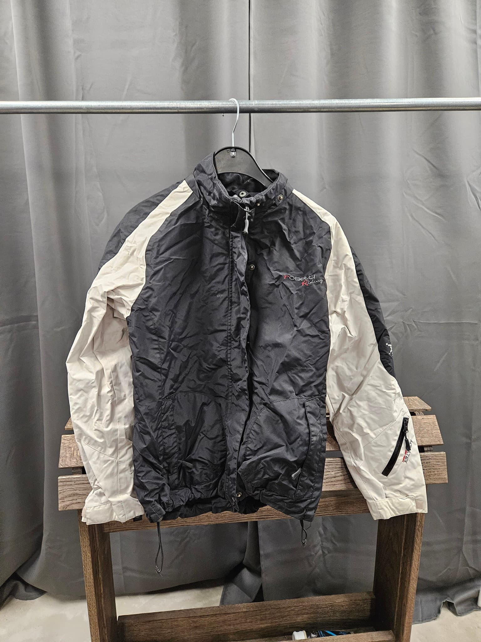 Jacka, L, Rosetti Riding