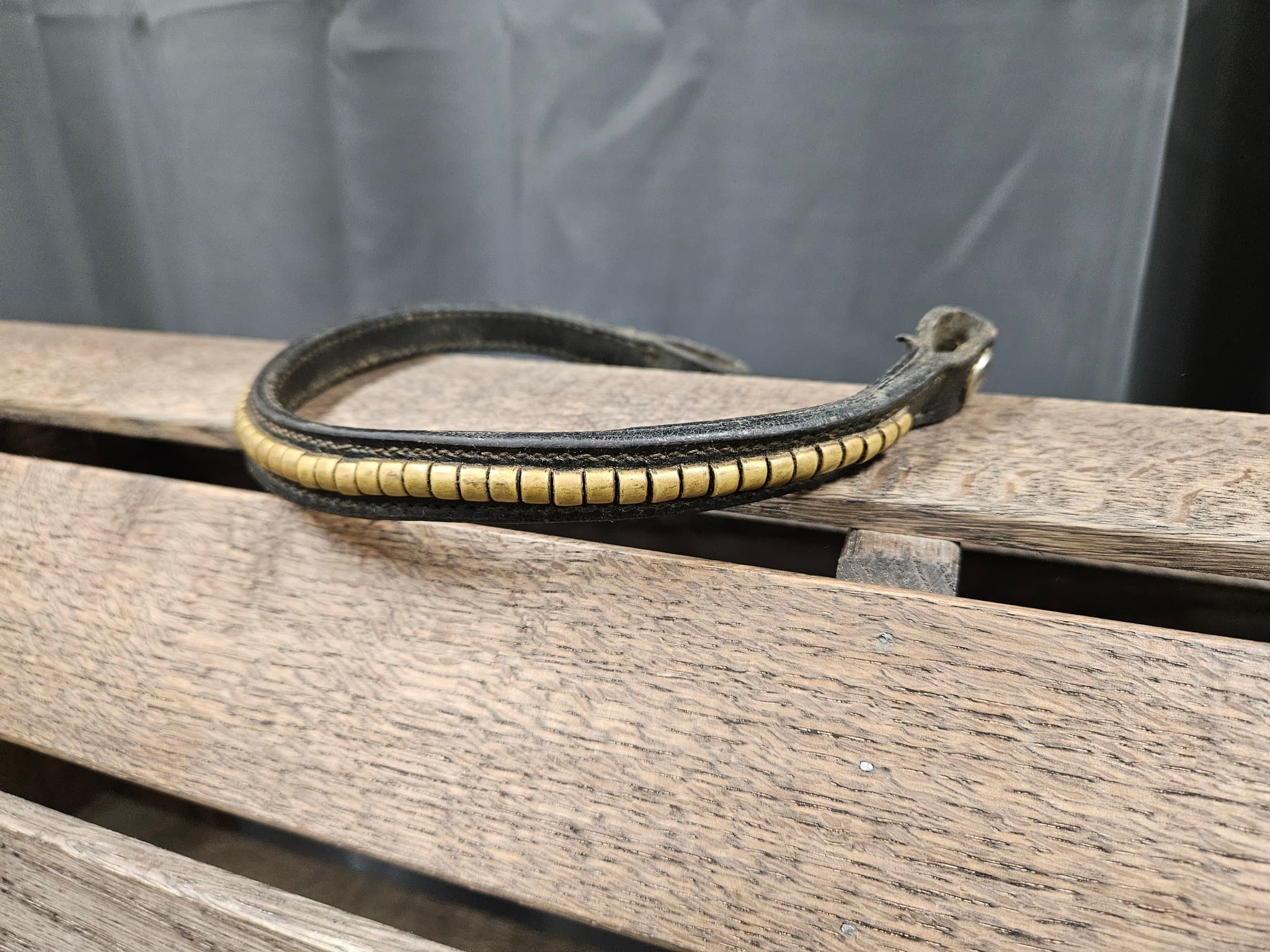 Pannband, cob, Claridge House