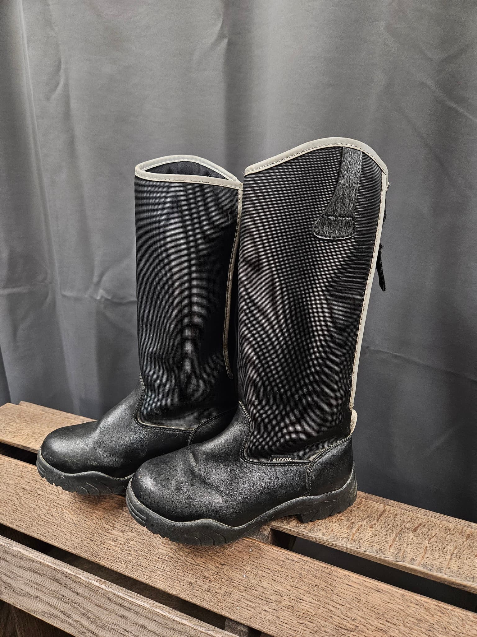 Thermoridstövlar, 33, Steeds