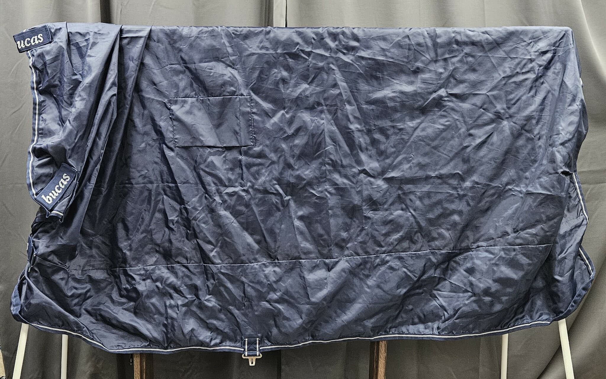 Regnridtäcke, M, Bucas