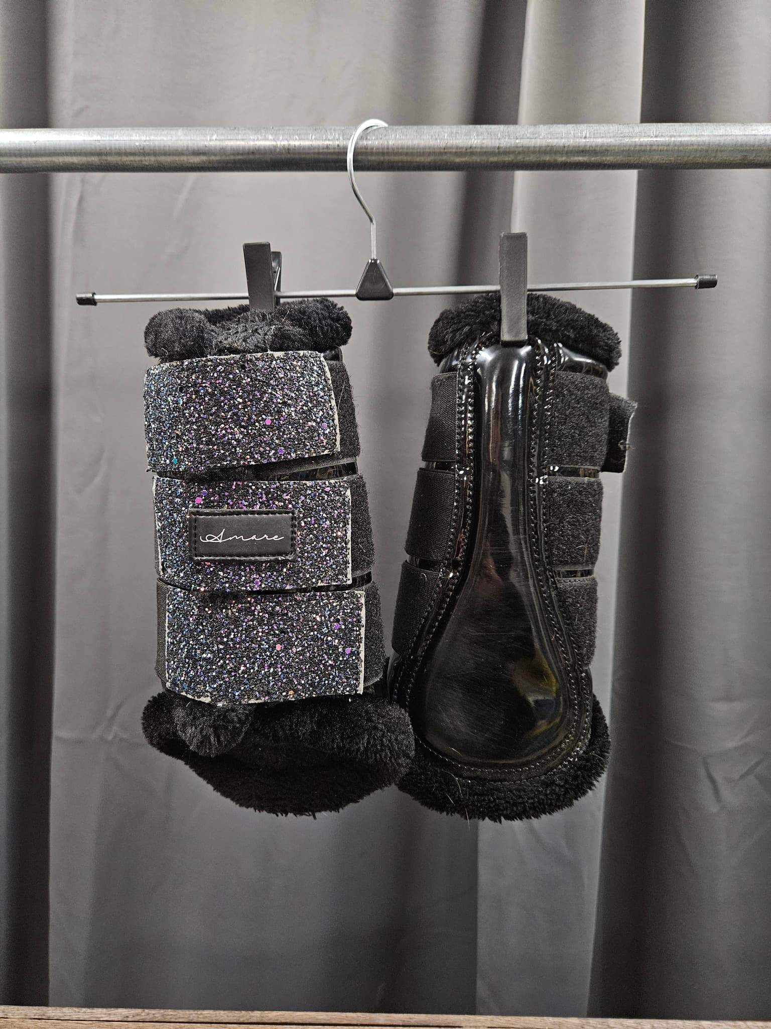 Damasker, full, Amare Equipment